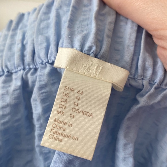 Women’s H&M Light Blue Off The Shoulder Blouse - Picture 2 of 3